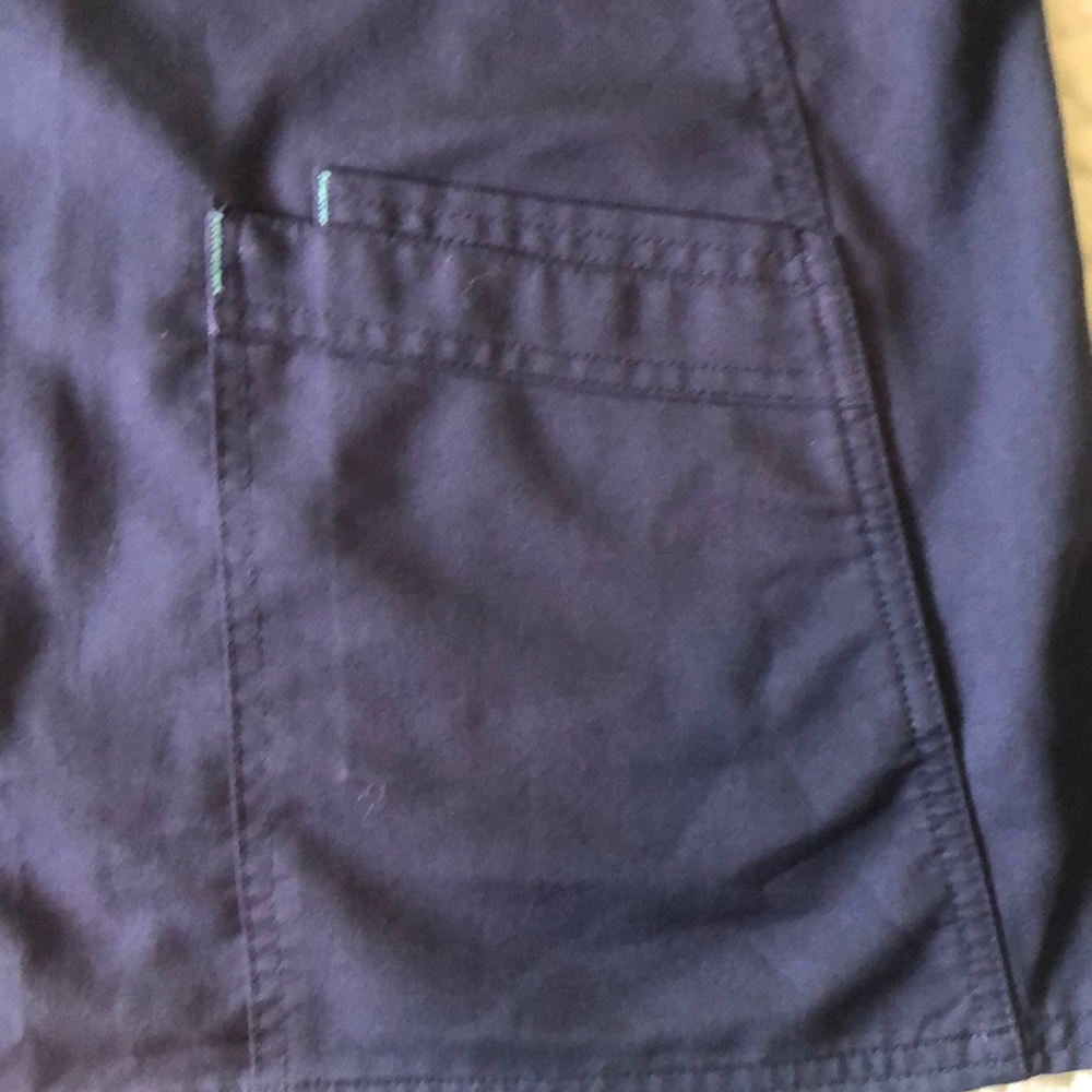 Scrub top - Picture 3 of 6